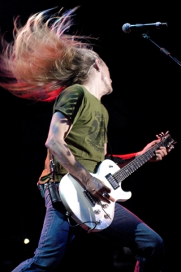 jerry+cantrell[1].jpg